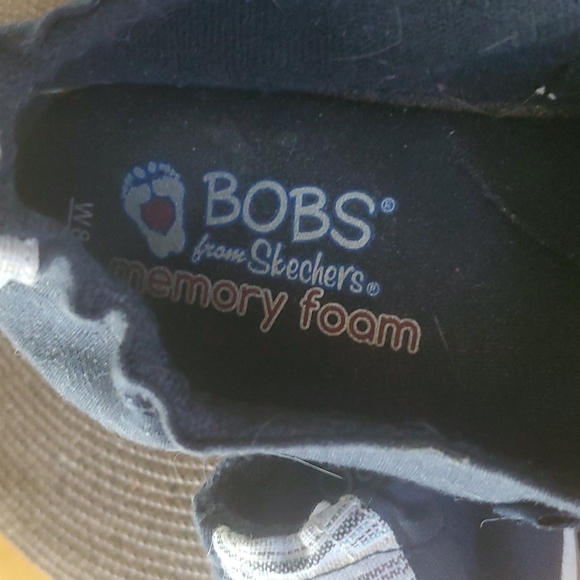 Shoes - Picture 2 of 4